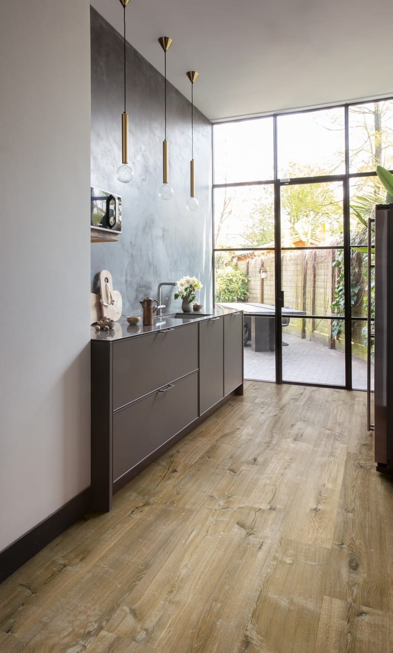 Serie Impressive Ultra modelo Roble centeno IMU8257