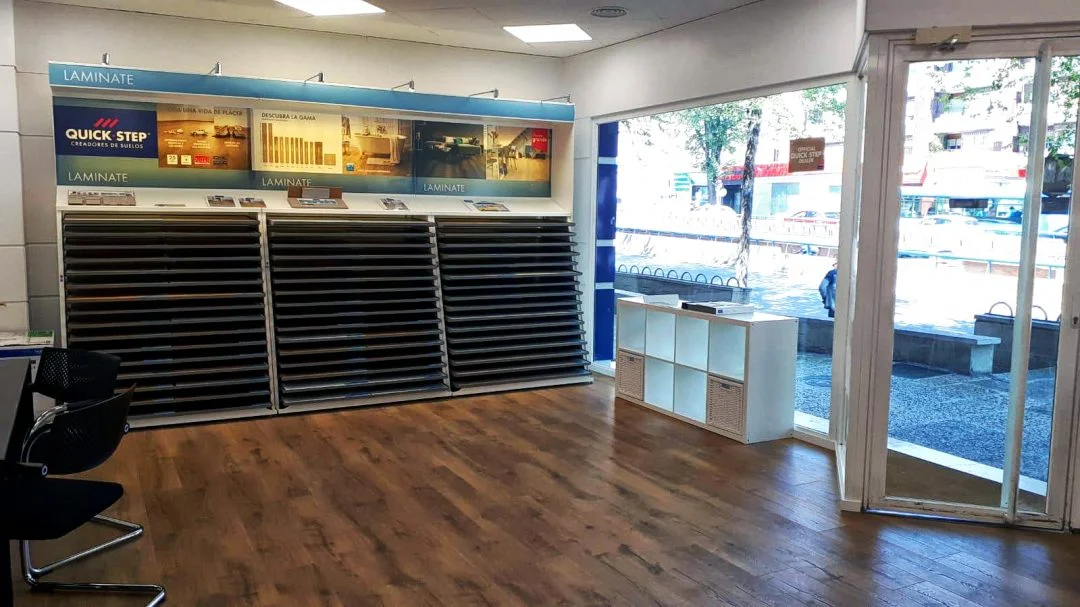 Exposición de suelos Quick-Step en nuestra tienda de Madrid