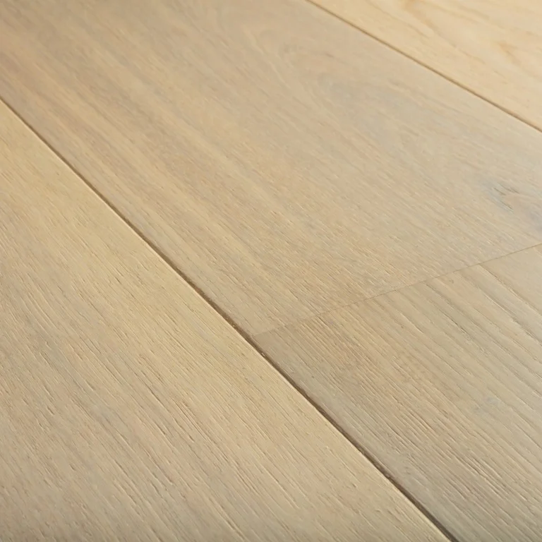 Roble blanco lirio extra mate | Parquet impermeable Cascada CASC5106