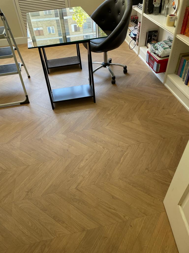 Roble natural chevron Impressive Patterns IPA4161