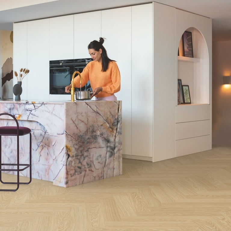 Rubor de roble puro AVHBU40359 Baldosas vinilo en espiga Ciro Quick Step