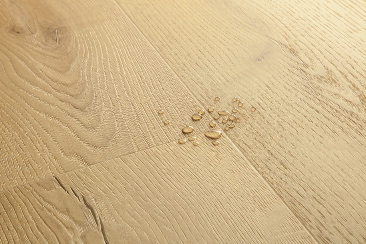 Roble beige cepillado AVMPU40319 | Bloom Quick Step