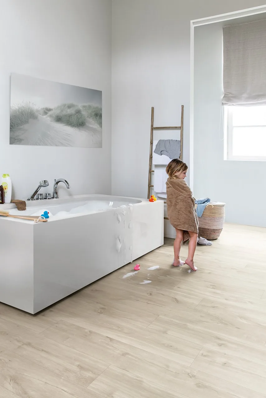 Roble cañón beige AVSPT40038 Suelo de vinilo Blos Base Quick Step