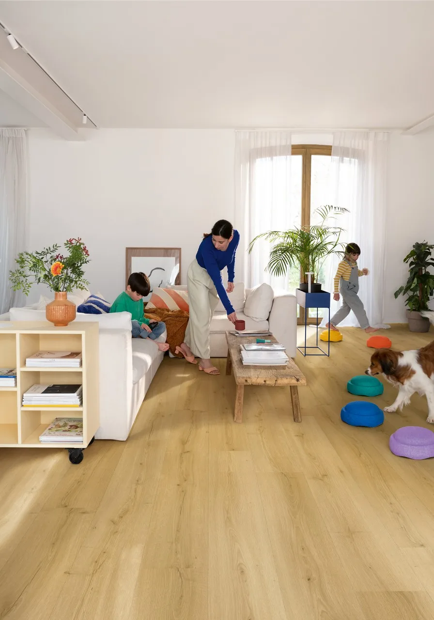 Roble miel cepillado AVMPU40318 | Bloom Quick Step